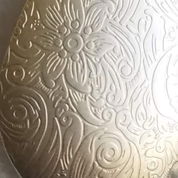 Gold Filigree Teardrop Earrings, LIKE NEW - Picture 5 of 5